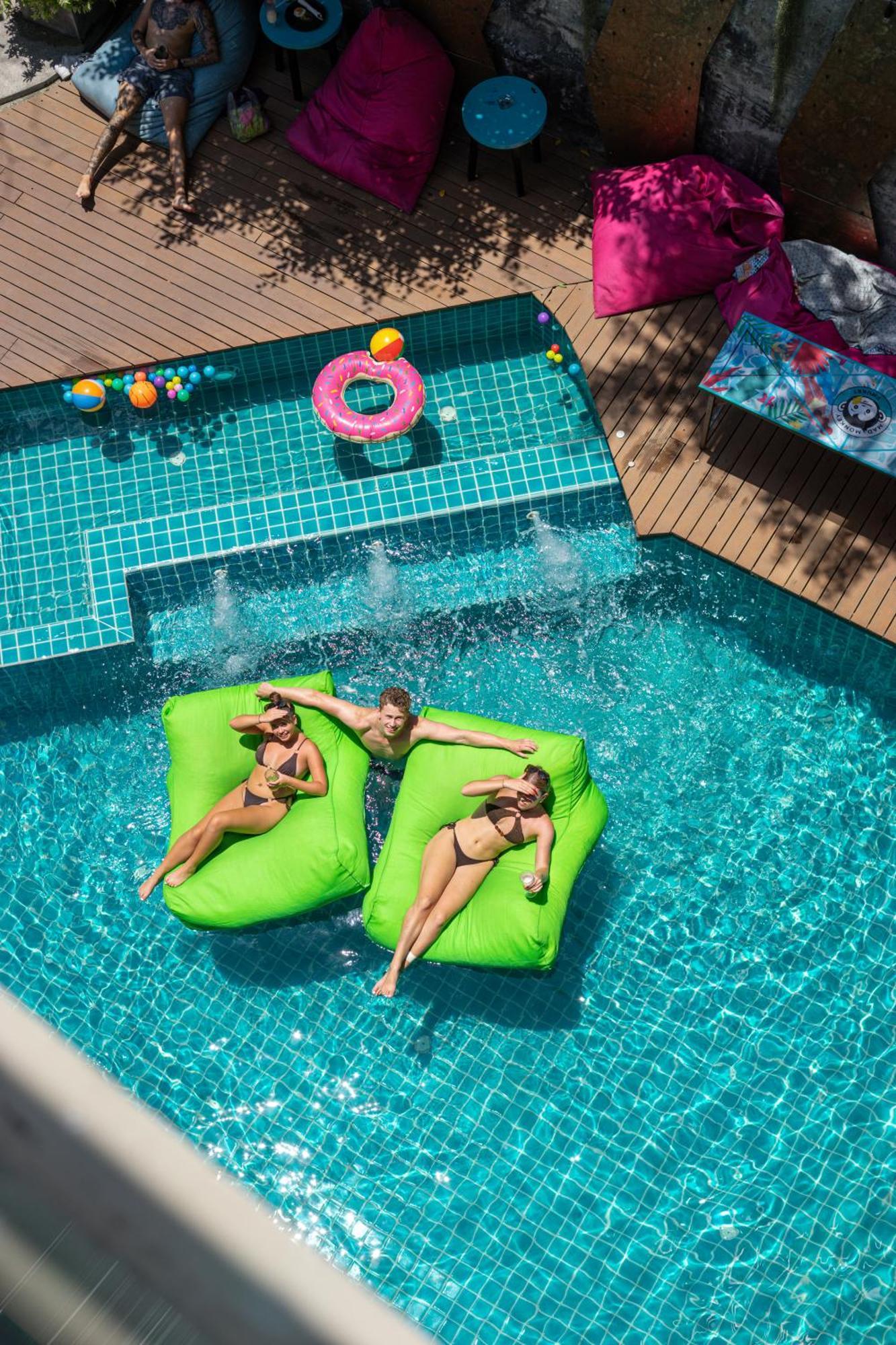 Mad Monkey Phuket Ostello *